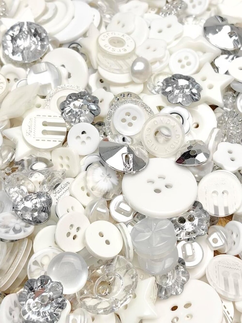 Random 100pcs Plastic Buttons Small DIY Sewing Craft Accessory White